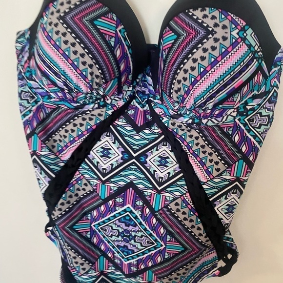 Swimsuits for all size 14 1 piece - Picture 2 of 6